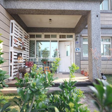 Happy Tree Hostel Jinning Екстер'єр фото