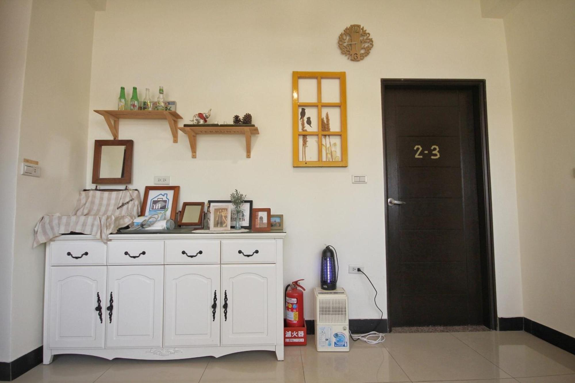 Happy Tree Hostel Jinning Екстер'єр фото