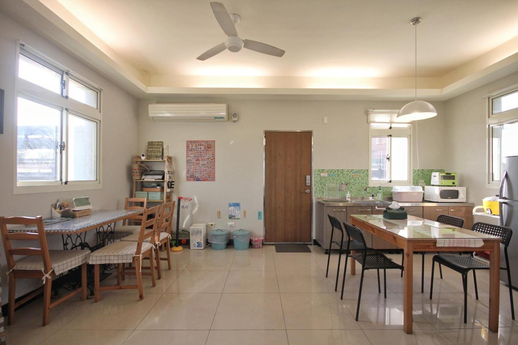 Happy Tree Hostel Jinning Екстер'єр фото